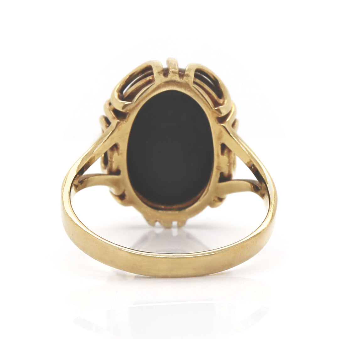 9CT Yellow Gold Lady Figure Agate Cameo Dress Ring