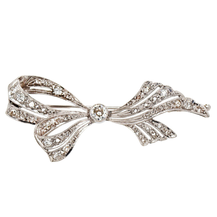 18CT White Gold Old European Cut Diamond Ribbon Brooch