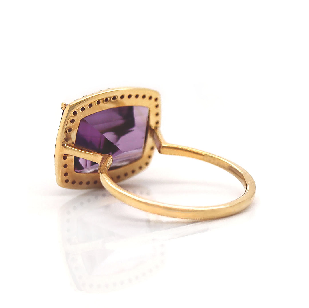 18CT Yellow Gold Amethyst & Diamond Cocktail Ring