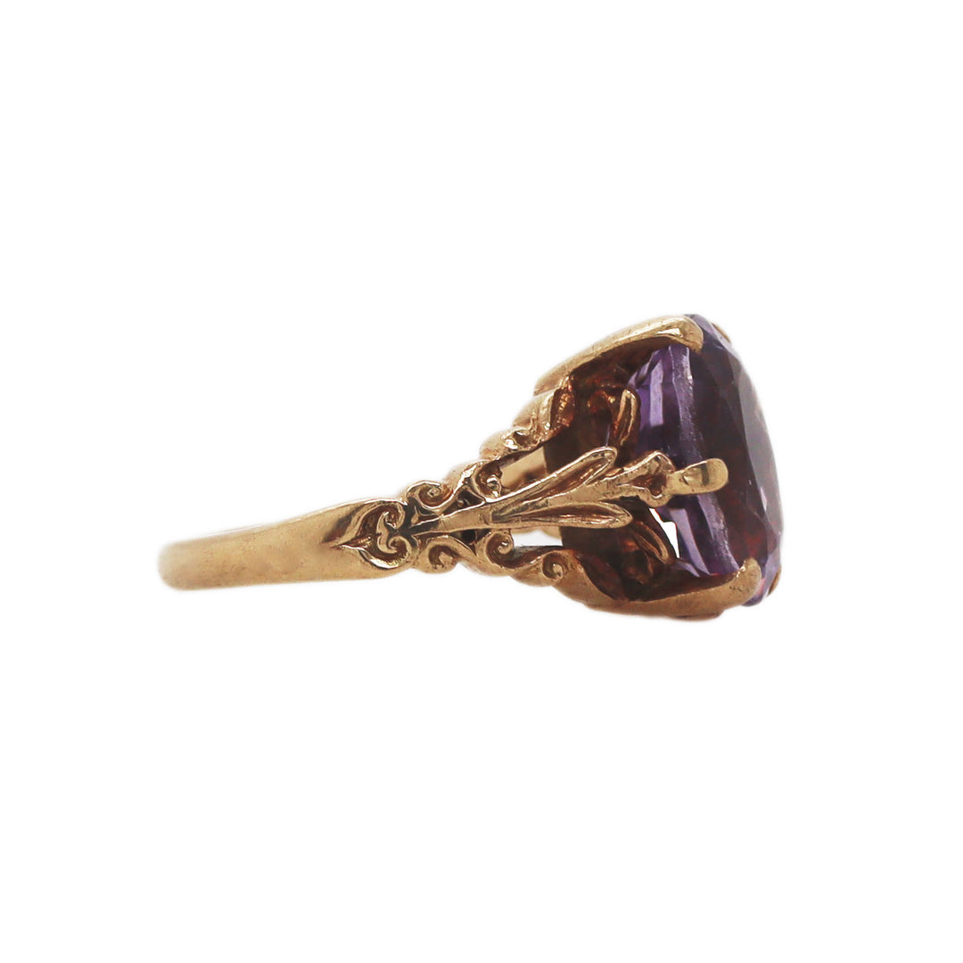 9CT Yellow Gold Antique Amethyst Ring