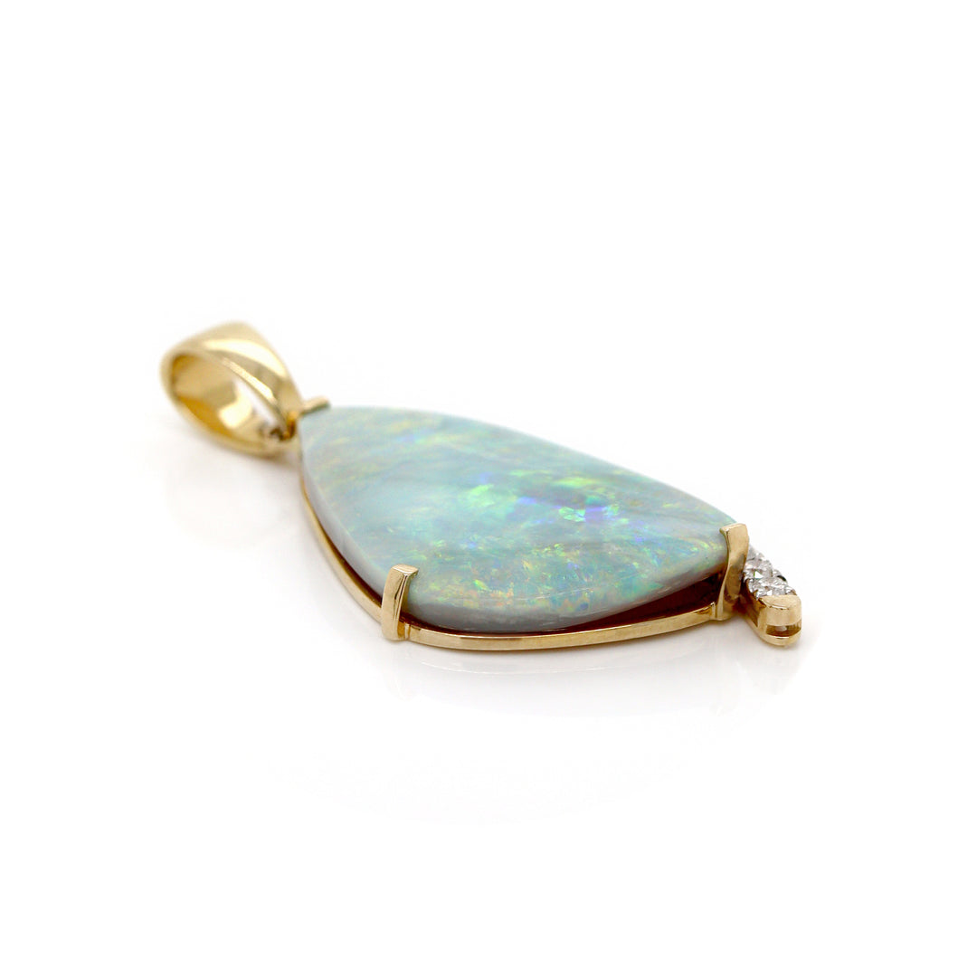 14CT Yellow Gold Australian Opal And Diamond Pendant