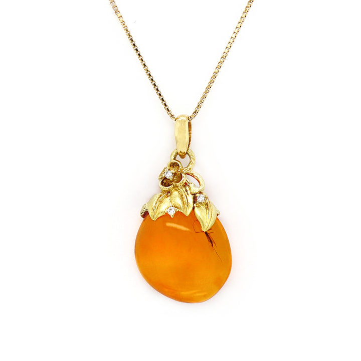 18CT Yellow Gold Insect In Amber And Diamond Pendant With Necklace