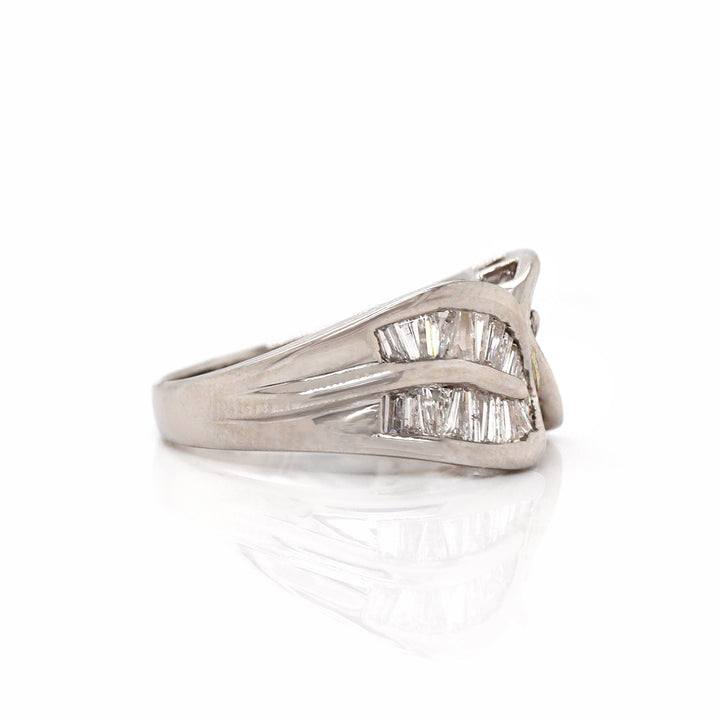 Platinum Pt900 Diamond Baguette Dress Ring