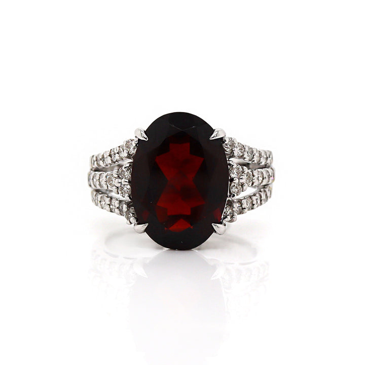 18CT White Gold Garnet And Diamond Cocktail Ring