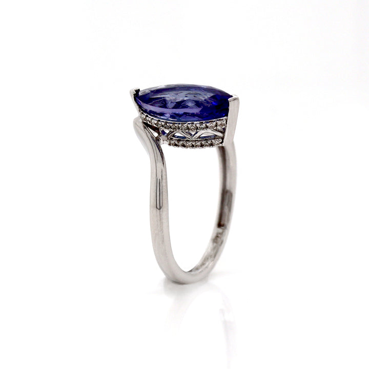 14CT White Gold Tanzanite And Diamond Dress Ring