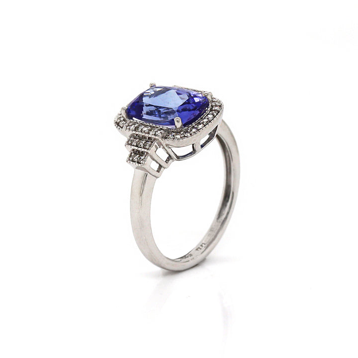 14CT White Gold Tanzanite And Diamond Dress Ring