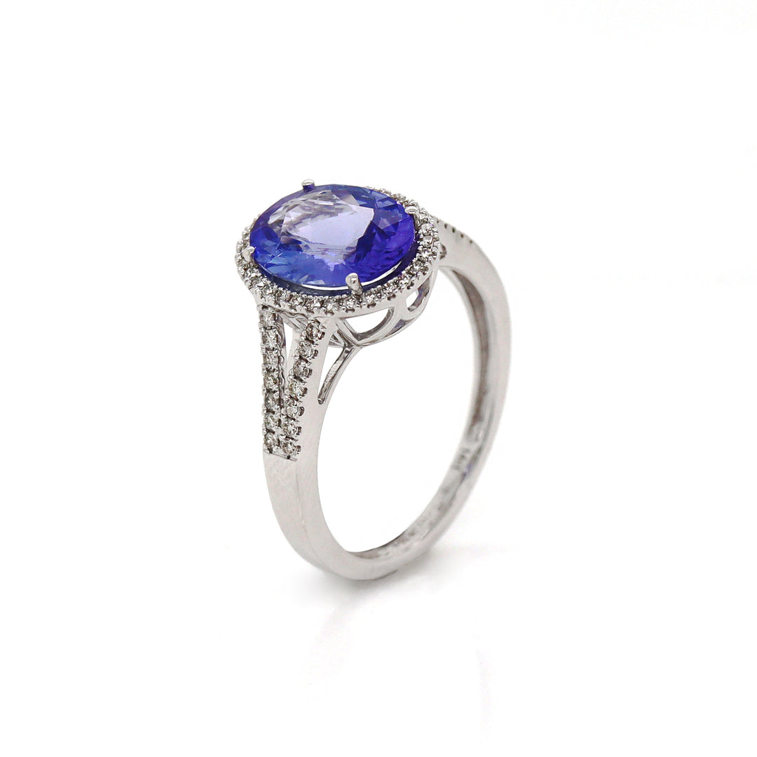 14CT White Gold Tanzanite And Diamond Dress Ring