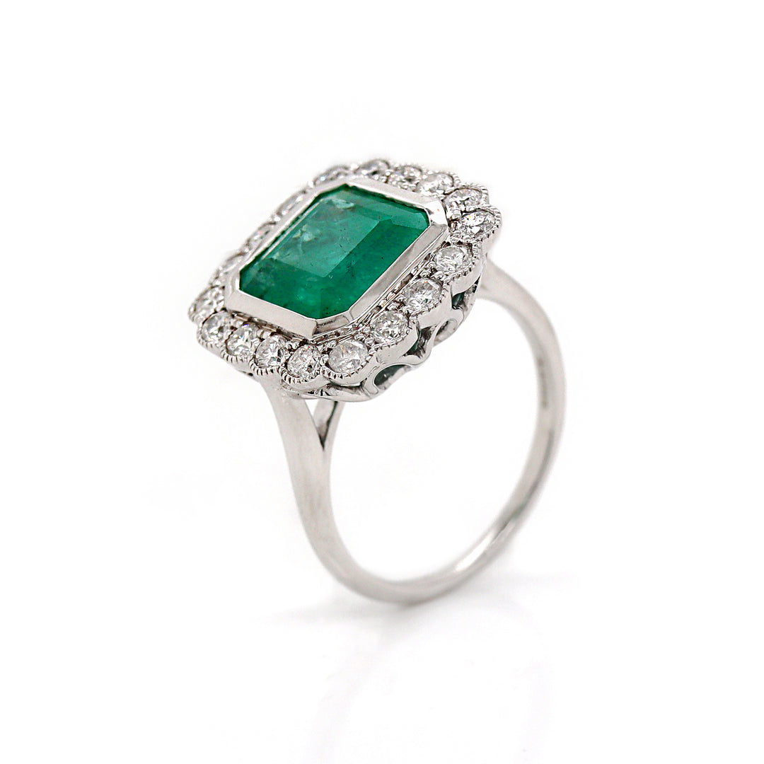 14CT White Gold Emerald And Diamond Cocktail Ring