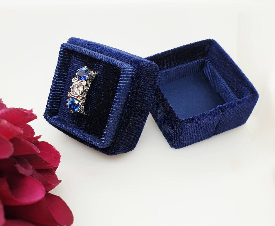 Navy Velvet Ring Box - Antique Vintage Inspired