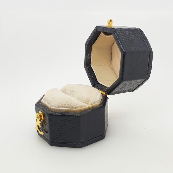 Vintage Octagonal Ring Box - Black & Cream