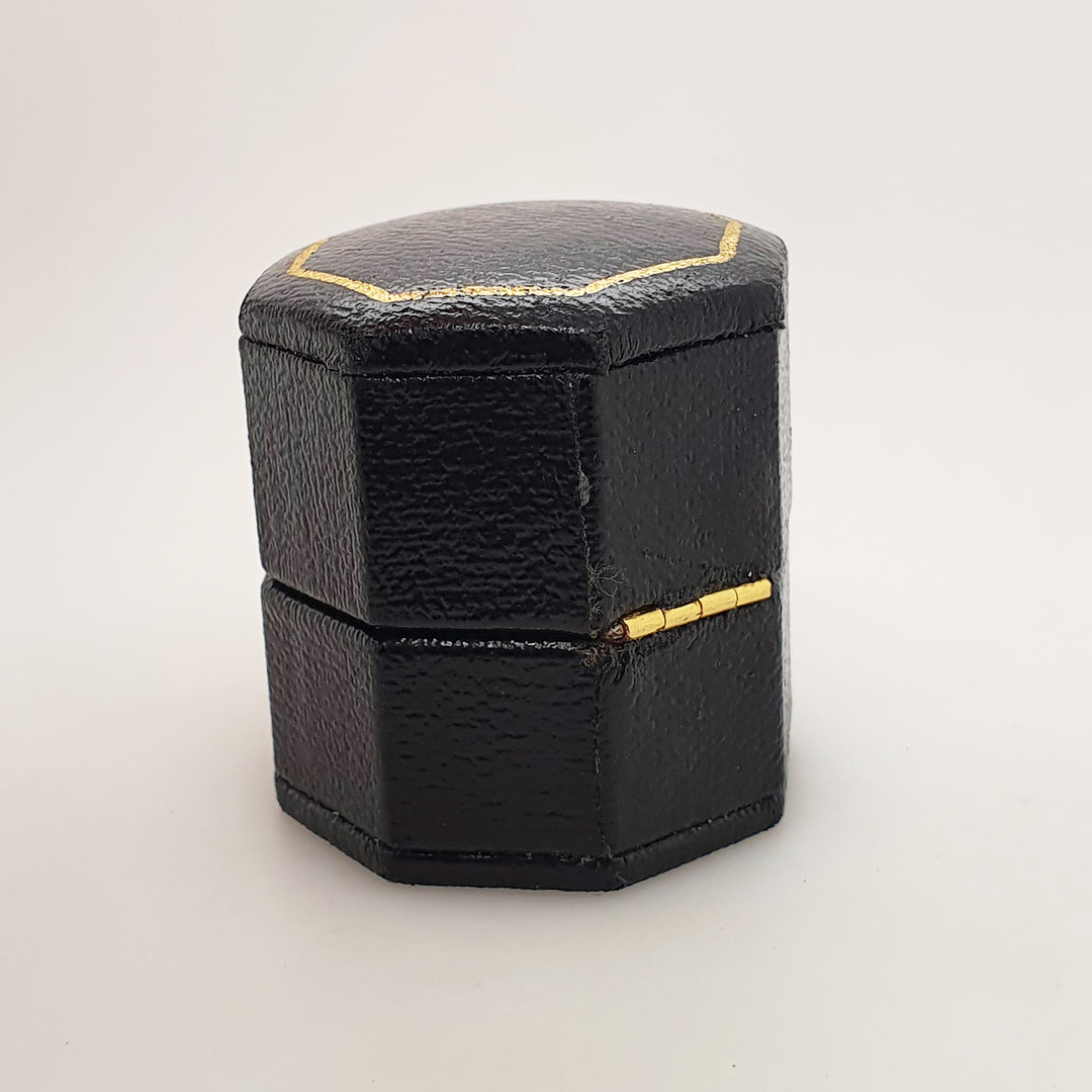 Vintage Octagonal Ring Box - Black & Cream